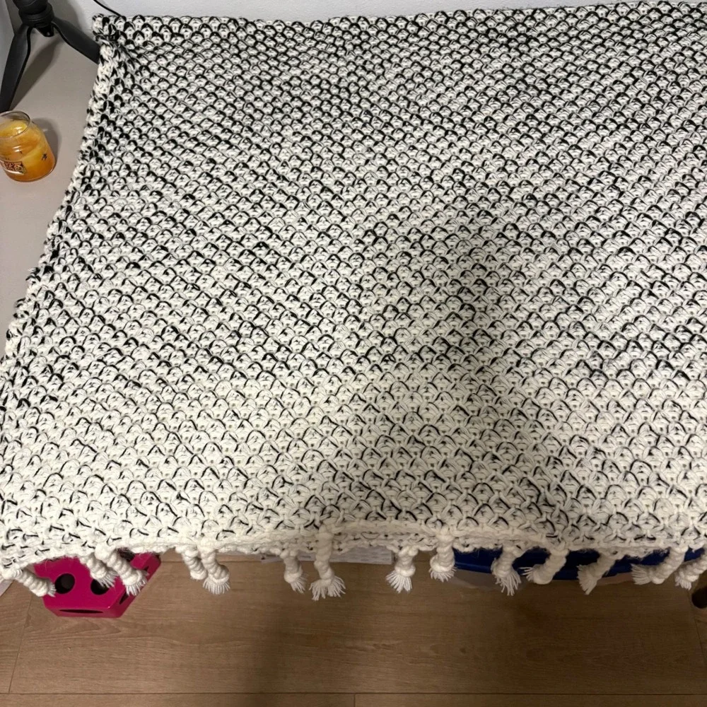 Pottery Barn Chunky Knit Throw Blanket Cream Black Marled Tassel 50x60 4982166